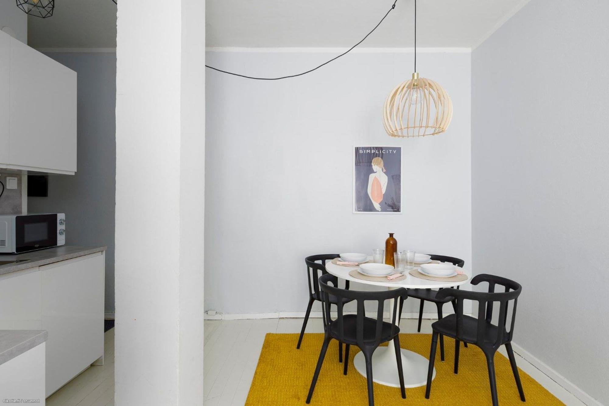 Stylish And Renovated In Punavuori *